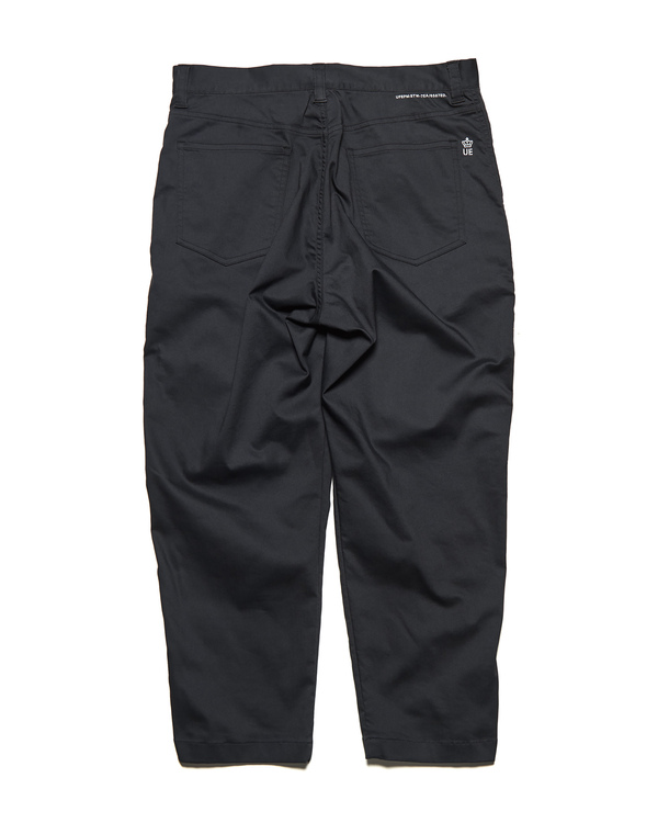 ue_262006_black_C.jpg