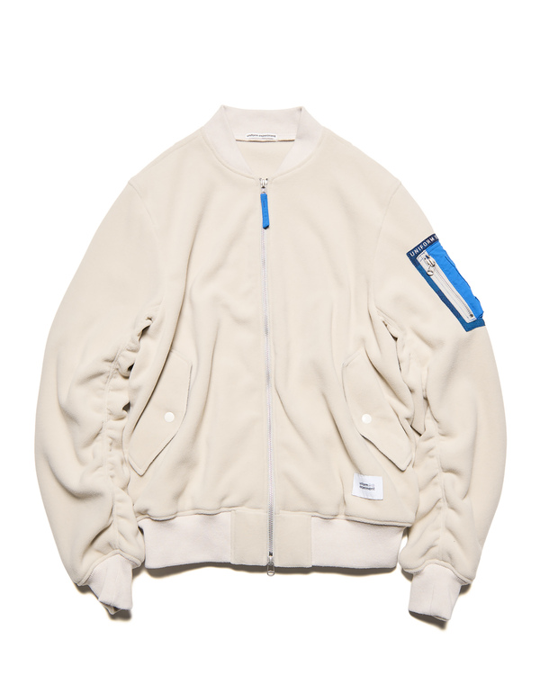 ue_262014_off white_L.jpg